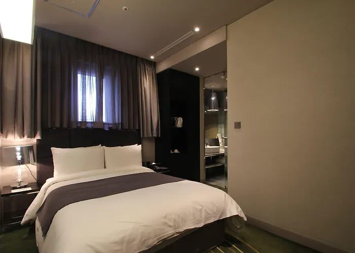 Hotel Louis Hamilton Haeundae