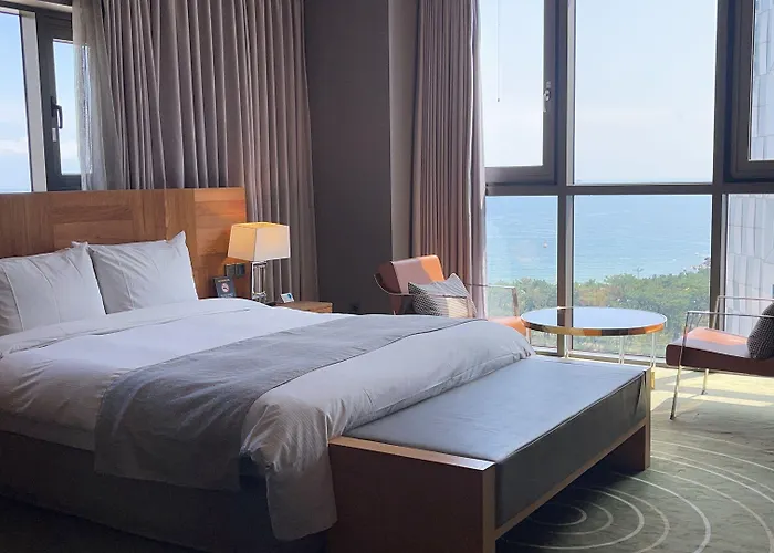 Louis Hamilton Haeundae Hotel