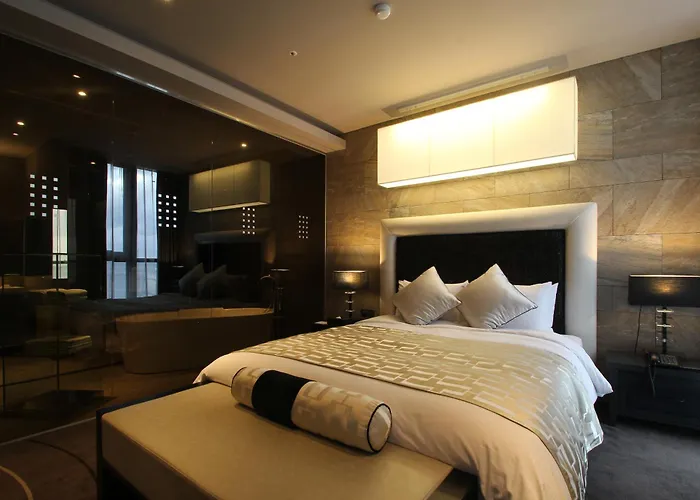 Louis Hamilton Haeundae 3*