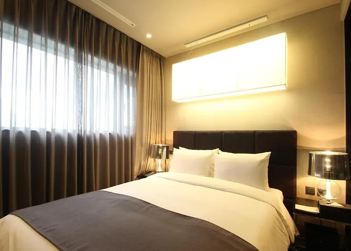 Louis Hamilton Haeundae Busan
